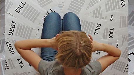 Legea FALIMENTULUI PERSONAL ar putea ieşi din sertare. Ce prevede proiectul