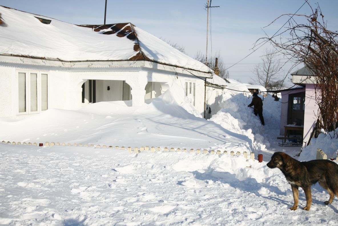 CEA MAI SCĂZUTĂ TEMPERATURĂ a iernii: minus 23,6 grade Celsius. Vremea rămâne rece