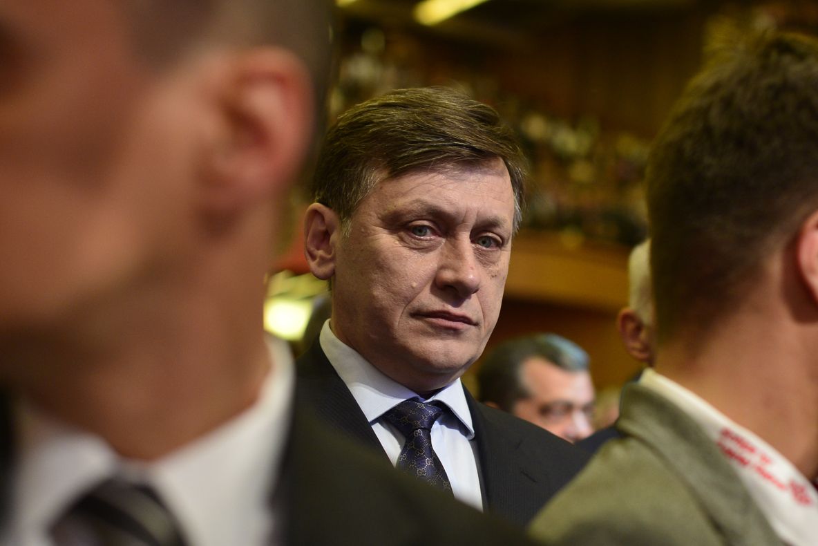 Antonescu: Ipoteza demisiei a fost invocată de Câmpeanu, eu i-am zis că ar fi varianta cea mai bună