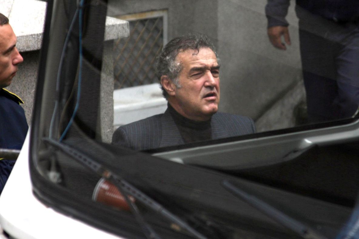 GIGI BECALI. Veste-BOMBĂ pentru GIGI BECALI. A câştigat RĂZBOIUL cu puşcăria