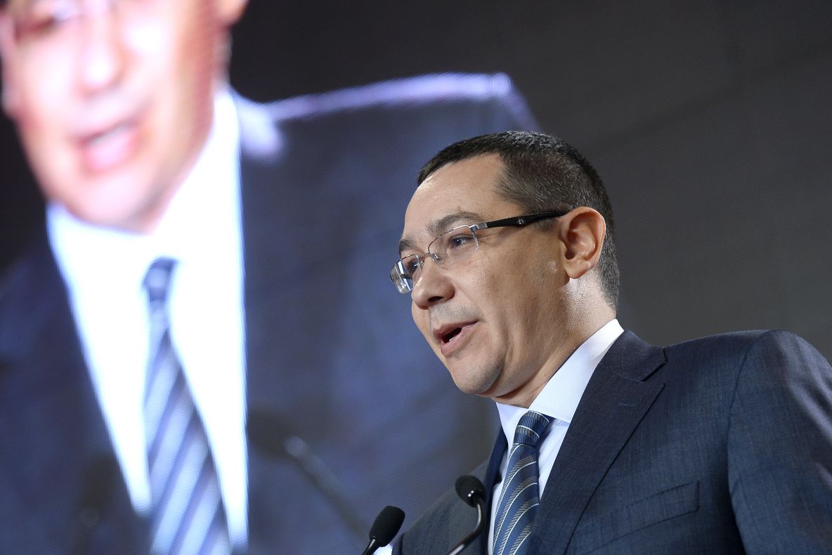 PONTA, despre ATACUL lui Băsescu la BNR: Vorbeşte tâmpenii! Din fericire, nu îl ia nimeni în serios