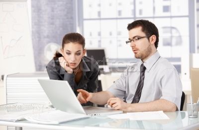 La muncă egală, salariu inegal: Ce diferențe salariale sunt între bărbați și femei în UE