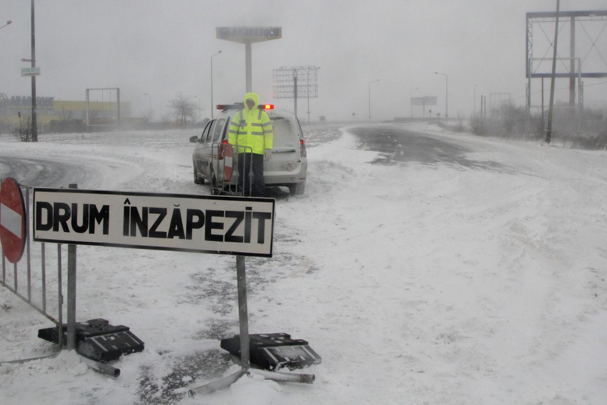 PDL a redepus la Camera Deputaţilor moţiunea simplă privind DESZĂPEZIREA