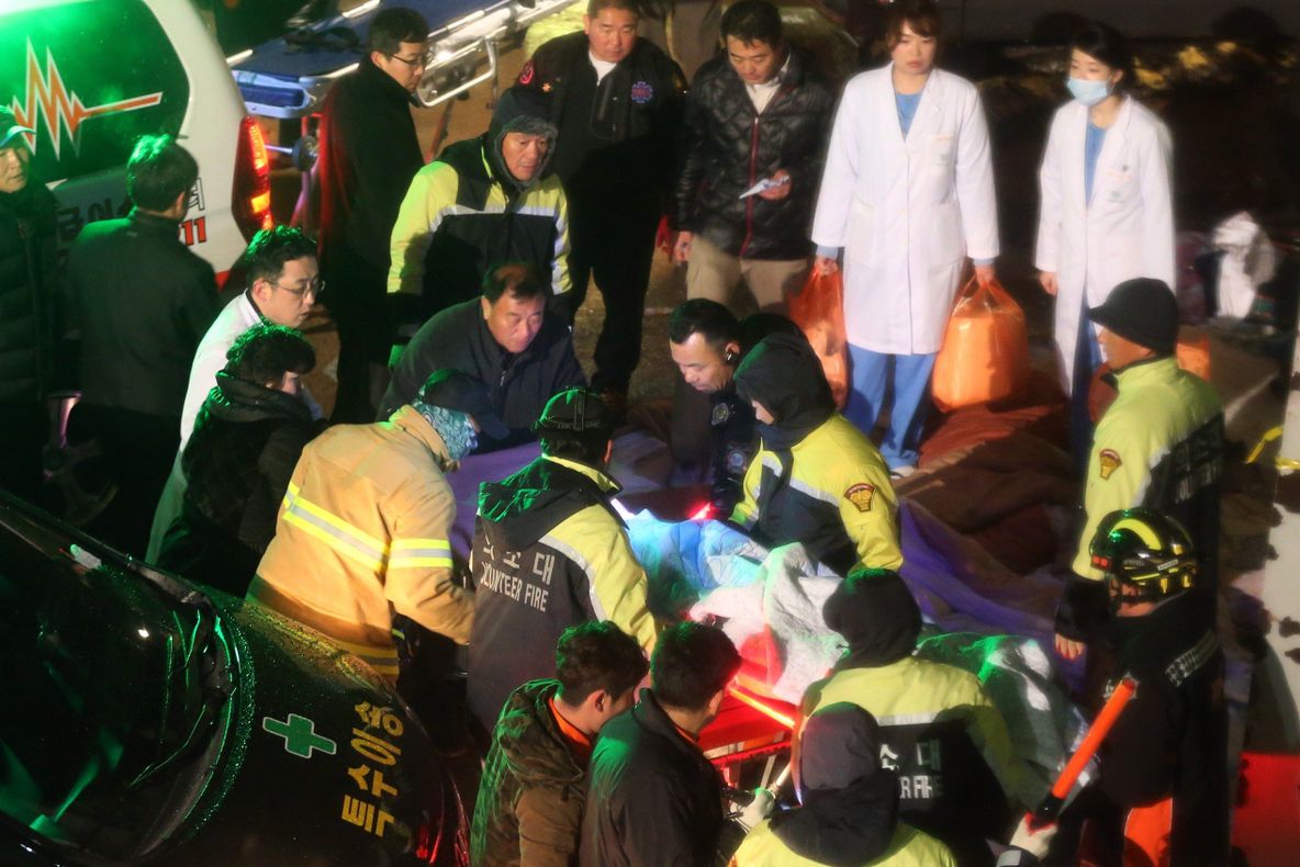 Patru studenţi coreeni, morţi după căderea unui plafon. Alte câteva zeci, daţi dispăruţi