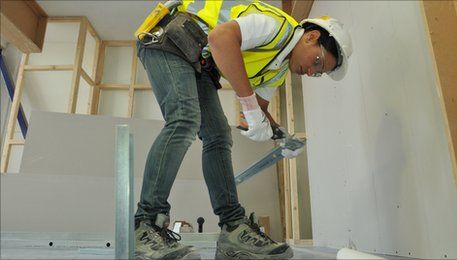 Cine sunt europenii care ASALTEAZĂ cu adevărat Marea Britanie. NU românii şi bulgarii