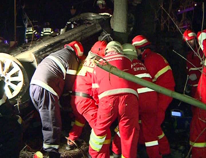 ACCIDENT GRAV pe DN1. O tânără a ajuns în comă la spital