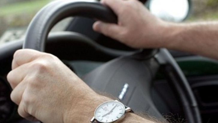 Şeful de la Serviciul Permise Auto Iaşi, PRINS BEAT LA VOLAN