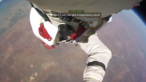 Imagini ULUITOARE surprinse de Felix Baumgartner, omul care a sărit cu parașuta din spațiu