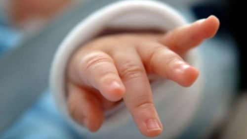 Bebe are vărsături! Ce e de făcut?