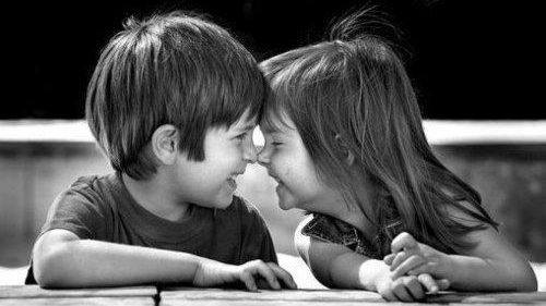 65 moduri în care să îi arăţi copilului tău că îl iubeşti
