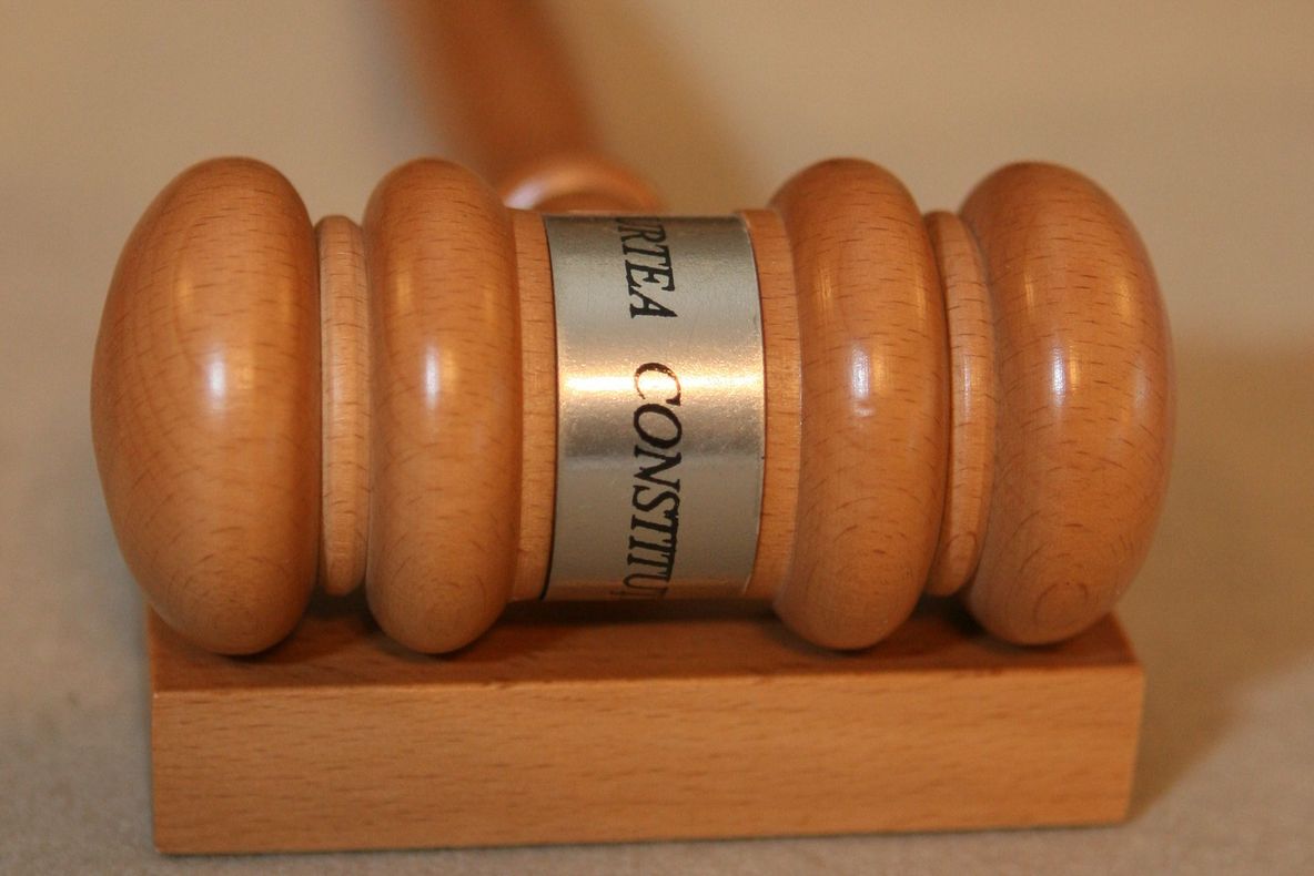 CCR desfiinţează DESCENTRALIZAREA: MOTIVAREA deciziei de neconstituţionalitate 