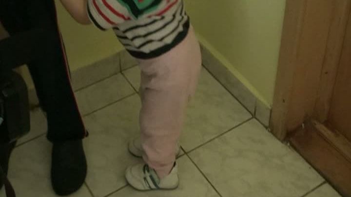 CUTREMURĂTOR: un copil de un an din Brăila a murit DE FOAME. Cântărea doar 4 kg