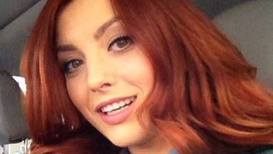 ELENA GHEORGHE, o nouă poză incendiară pe o rețea de socializare