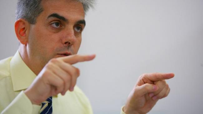 EUGEN NICOLĂESCU către directorii de spitale: "Să vă gândiţi dacă mai vreţi să rămâneţi pe posturi!"