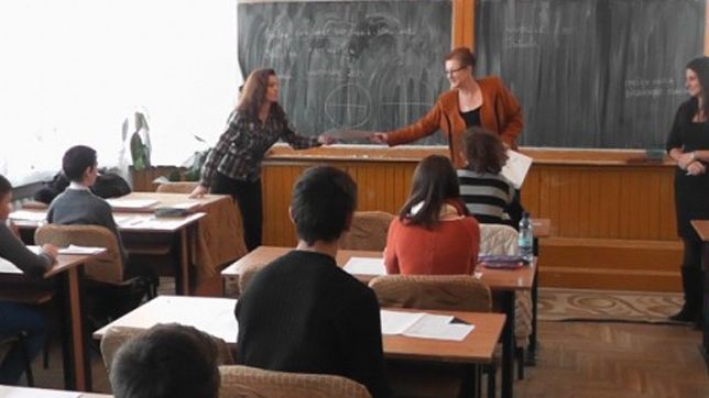 EVALUARE NAŢIONALĂ 2014. VEŞTI PROASTE pentru elevii de clasa a VIII-a: ÎNCEP SIMULĂRILE 