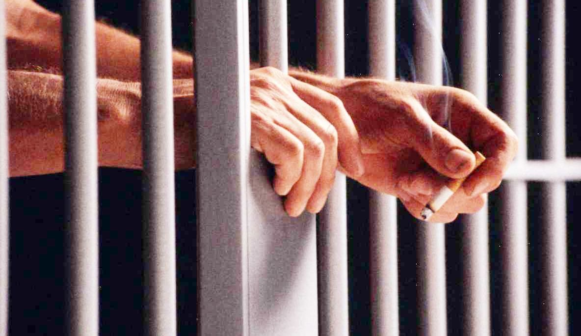 Curg cererile de eliberare. Mai mulţi deţinuţi au fost deja eliberaţi 