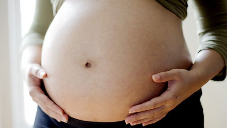 Senat: CONCENDIUL DE CREŞTERE A COPILULUI, luat în calcul la vechime, pentru cei din învăţământ