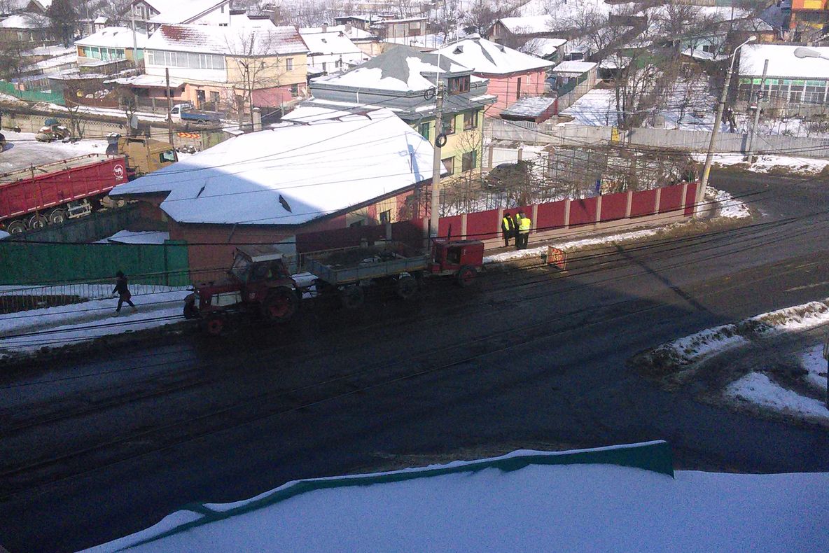 Cum se munceşte în România