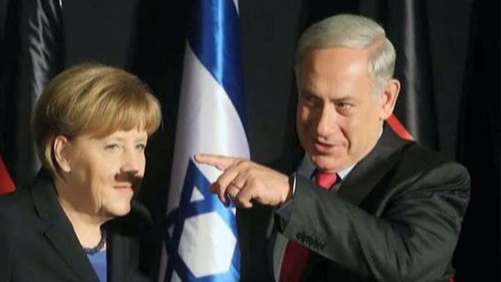 FOTOGRAFIA cu Angela Merkel care face înconjurul lumii: mustaţa care aminteşte de Hitler