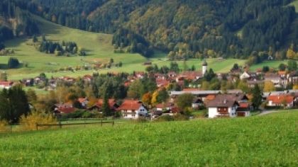 SAT ÎNTREG RETROCEDAT ÎN TRANSILVANIA. Anchetatorii pun sechestru pe toate terenurile RETROCEDATE