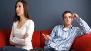 Iată ce îi enervează cel mai mult pe bărbaţi la femei