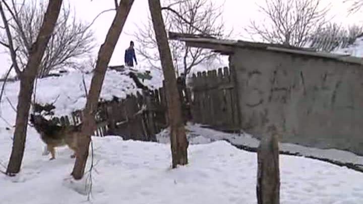 Disperaţi după NINSORILE DIN ROMÂNIA. Oamenii speră ca vremea să nu se încălzească brusc  