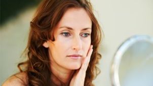 Arăţi mai bătrână decât eşti? Uite ce greşeli alimentare cauzează acest lucru