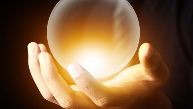 Femeia care a prezis CUTREMURUL DIN IRAN, PROFEŢII ULUITOARE pentru 2014: "HARTA LUMII SE VA..."