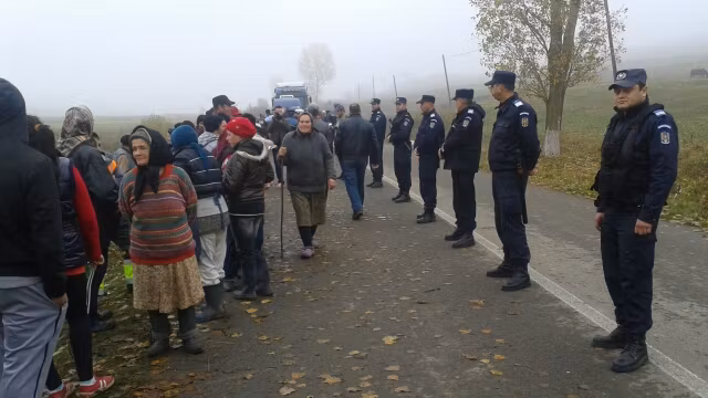 Peste 250 de persoane au participat la Păltiniş la un protest faţă de gazele de şist 