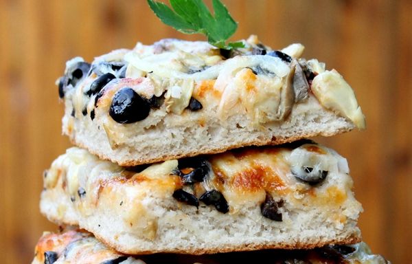 REŢETA ZILEI: Pizza cu ciuperci