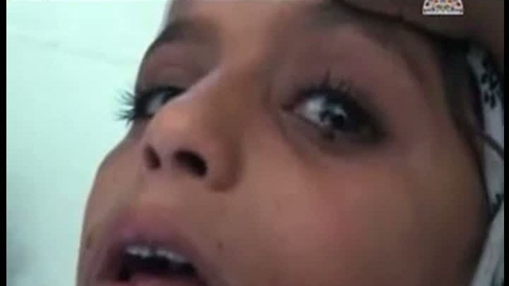 Fetiţa care plânge cu LACRIMI DE PIATRĂ. Medicii nu au nicio explicaţie 