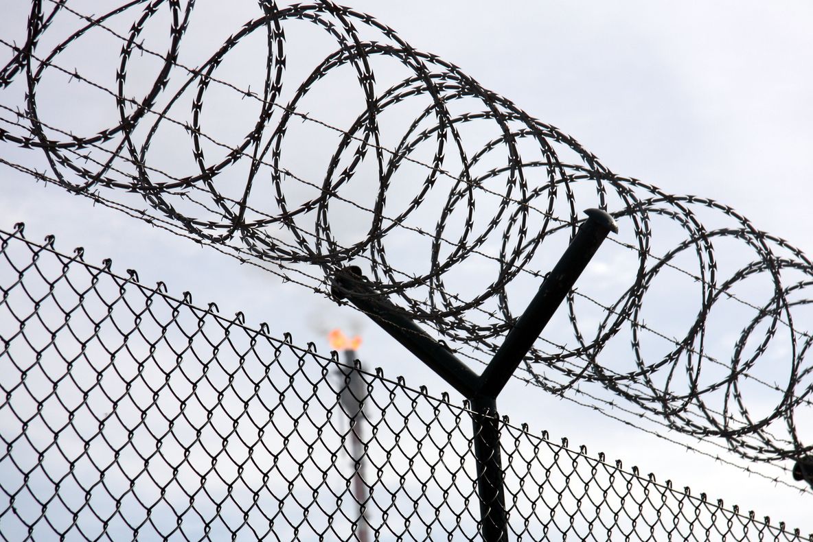 Un deţinut italian condamnat la închisoare pe viaţă a reuşit să evadeze după o acţiune de comando