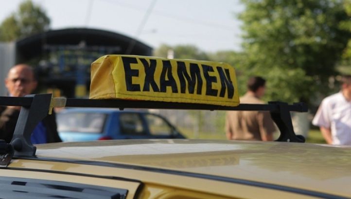 Şeful Serviciului de Permise Auto Iaşi, PRINS BĂUT LA VOLAN, a rămas FĂRĂ ATESTATUL DE EXAMINATOR 