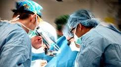 Un COPIL de şapte ani a fost operat la PICIORUL SĂNĂTOS 