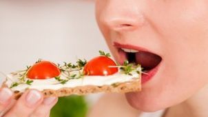 Nu ştii câte calorii are mâncarea? Google it!