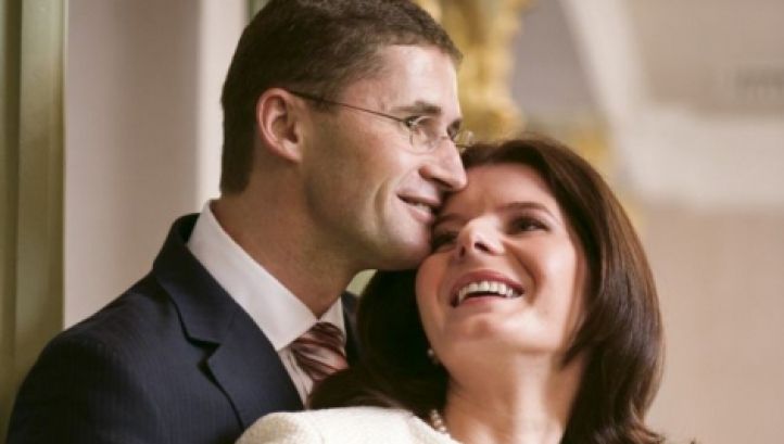 Primarul din Petroşani, soţul Monicăi Iacob-Ridzi, a demisionat din funcţiile din PDL