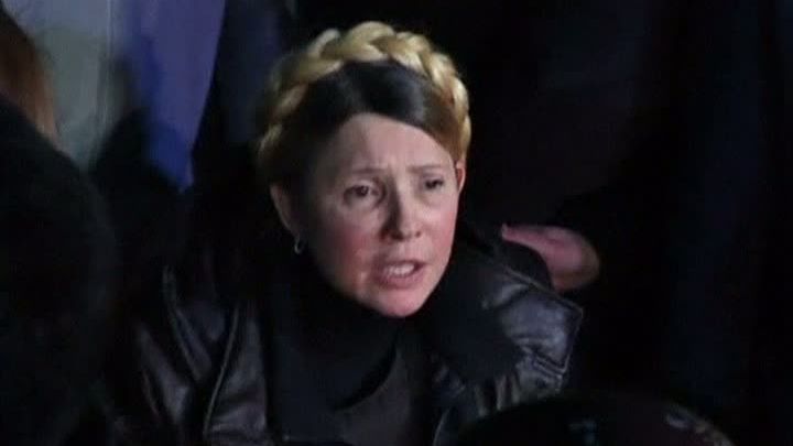 Iulia Timoşenko, primită cu aplauze în Piaţa Independenţei: CANDIDEAZĂ LA PREZIDENŢIALE