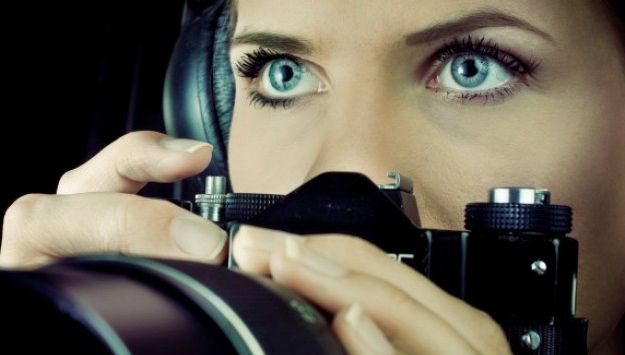 O spioană canadiană, suspendată din funcţie pentru că S-A ÎNDRĂGOSTIT DE ŢINTA SA