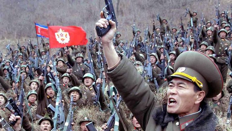 TENSIUNI în Orientul Îndepărtat. Coreea de Nord a lansat 16 rachete către Marea Japoniei