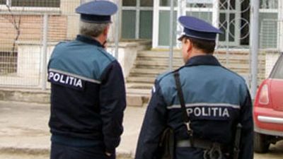 PERLELE ELEVILOR concurează pe Internet cu PERLELE POLIŢIEI LOCALE 