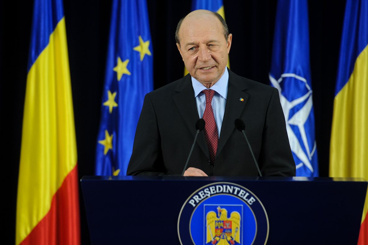 TRAIAN BĂSESCU: Ponta să asume programul de guvernare