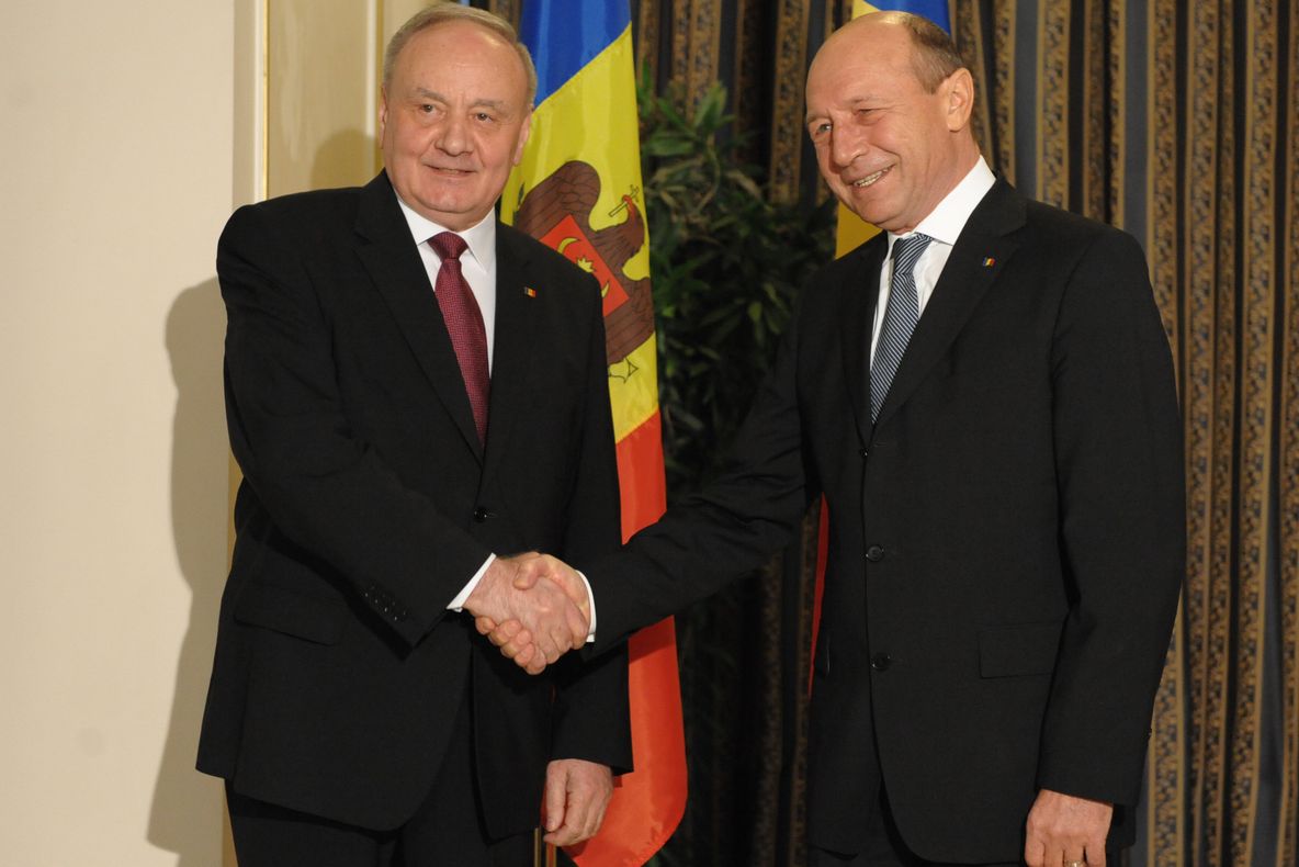 Timofti: Am convenit cu președintele Băsescu asupra impulsionării procesului de integrare europeană
