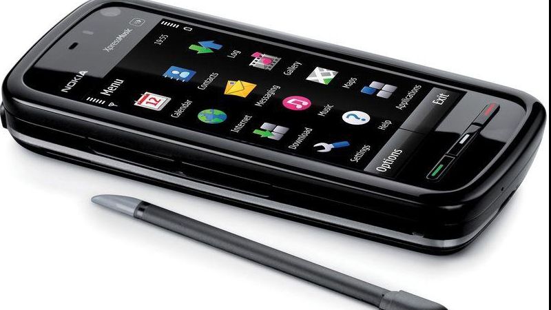 Vânzarea Nokia către Microsoft se amână