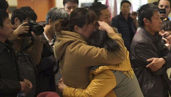 Avionul Boeing 777 al Malaysia Airlines s-a prăbuşit, nu există supravieţuitori