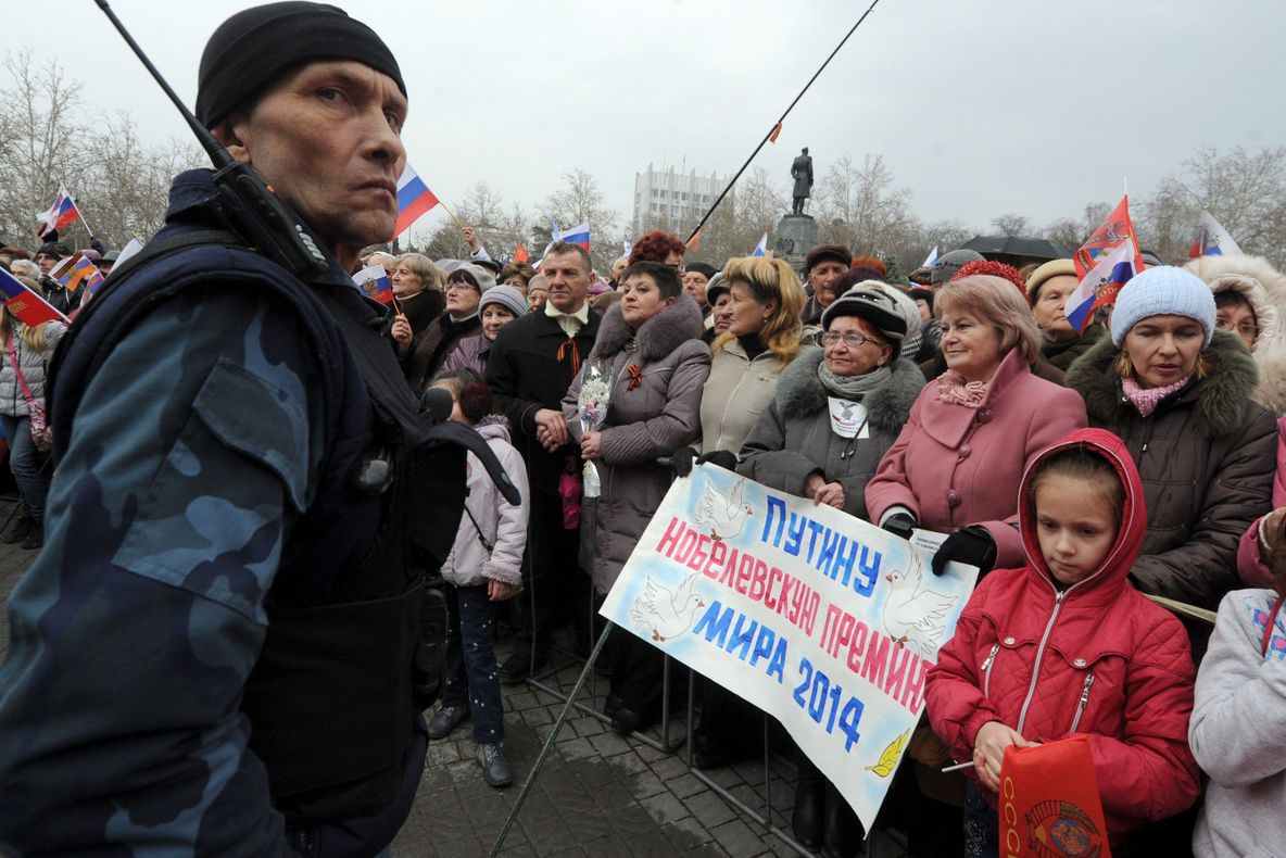 CIOCNIRI VIOLENTE ÎN UCRAINA