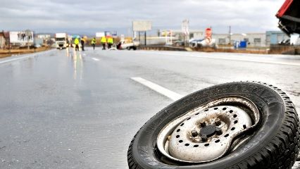 Un coreean a murit, iar un copil a fost rănit într-un accident produs de o tânără fără permis auto