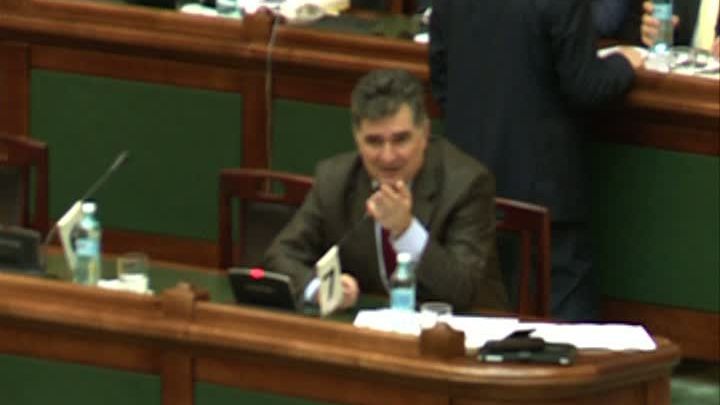 Cu ce se ocupă aleşii atunci când nu votează legi: "Au dreptul doar la durere şi noi la PLĂCERE"