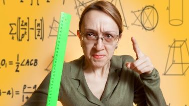 BOMBA CU CEAS din şcolile româneşti. E un FENOMEN EXTREM DE PERICULOS 