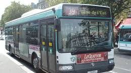 "Românii merg pe jos, nu urcă în autobuz!". REPLICA TĂIOASĂ primită de un ROMÂN ÎN FRANŢA