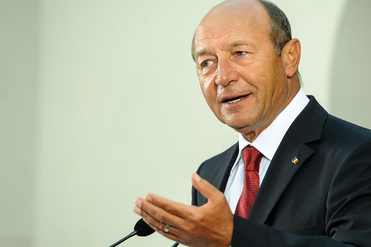 Băsescu: Am aprobat Memorandumul pentru semnarea Scrisorii cu FMI 